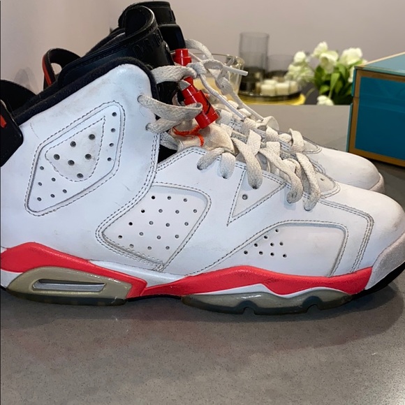 Infrared jordan 6s - Picture 2 of 6